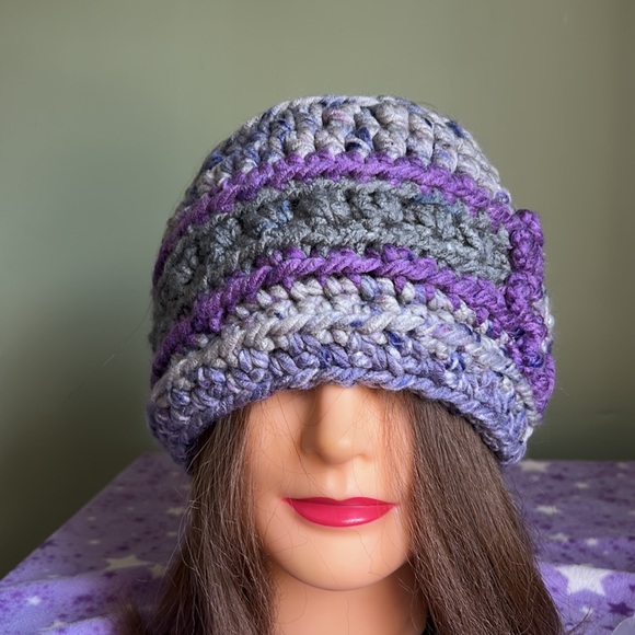 Crochet thick chunky beanie medium soft acrylic thick yarn warm & cute - Picture 3 of 6